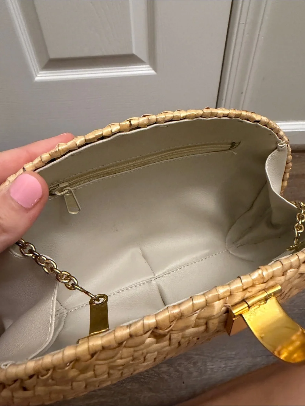 Vintage Vanessa Woven Straw Clutch with Gold Chain Strap Crossbody Purse